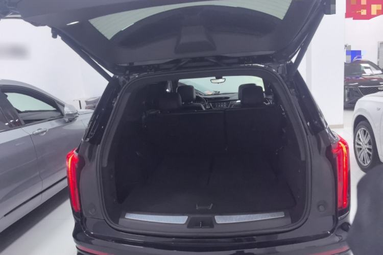 Used Cadillac XT6 2022 2.0T 7-Seater Four-Wheel Drive Luxury Version Trunk