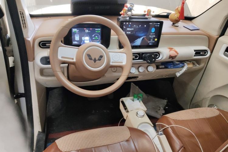 Used Wuling Hongguang MINIEV 2024 3rd Generation 215km Advanced Version