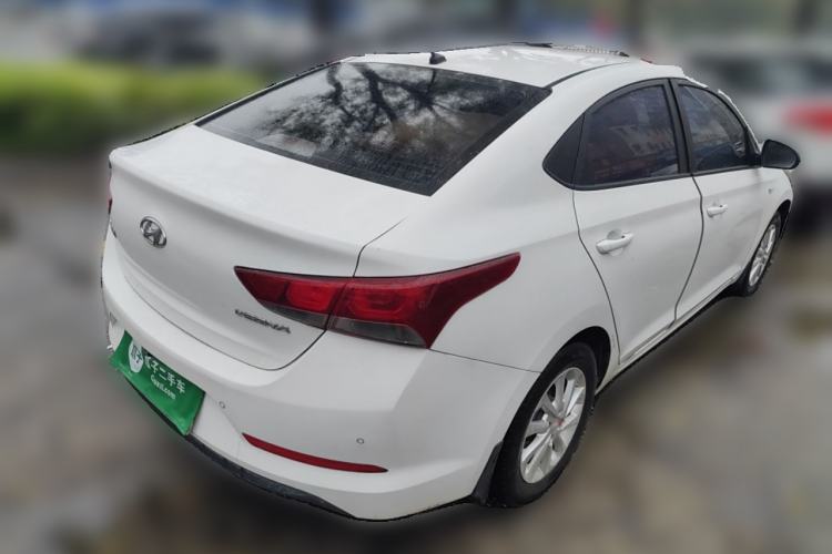 Used Hyundai Verna (new generation) 2016 1.4L Automatic Cool Edition GLS Rear Right 45 Deg
