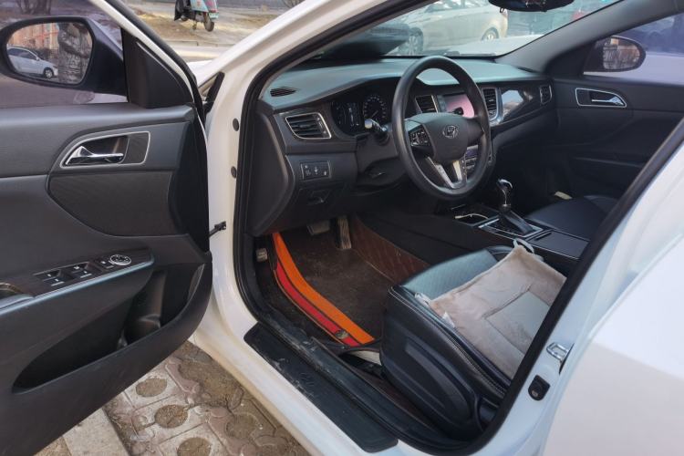 Used Hyundai Mistra 2016 1.6T Automatic Smart GLS
