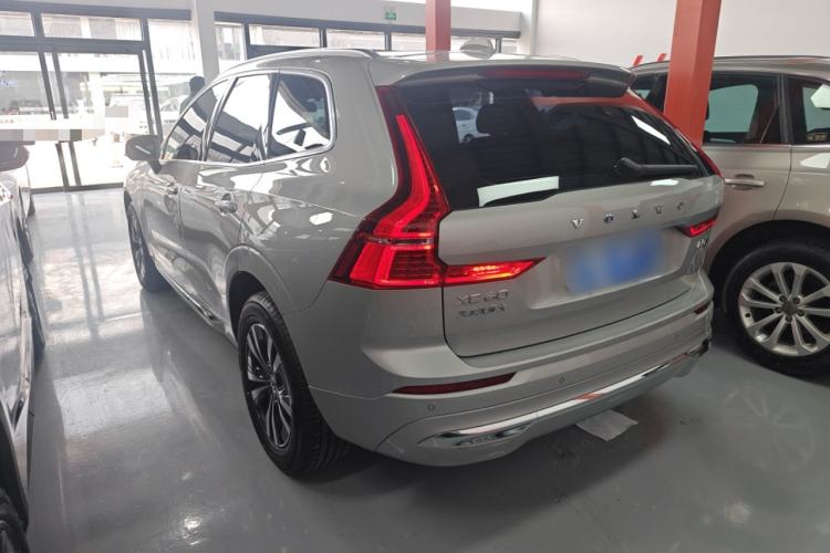 Used Volvo XC60 2023 B5 4x4 Smart Luxury Edition Rear Left 45 Deg