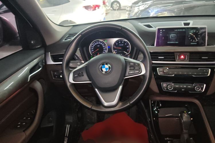 Used BMW X1 2019 xDrive20Li Luxury Model Steering Wheel