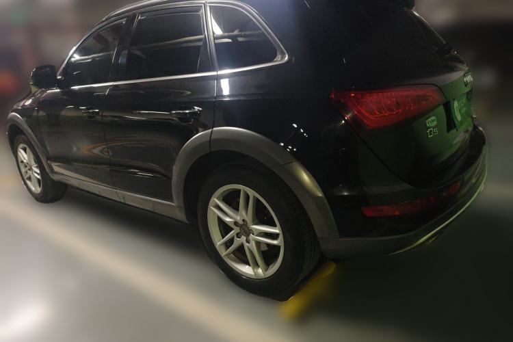 Used Audi Q5 2017 Plus 40 TFSI Comfort Model
