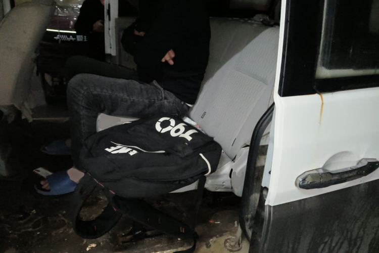 Used Jinbei New Hiace X30L 2016 1.5L Wealth Edition DLCG14 Left Rear Seat