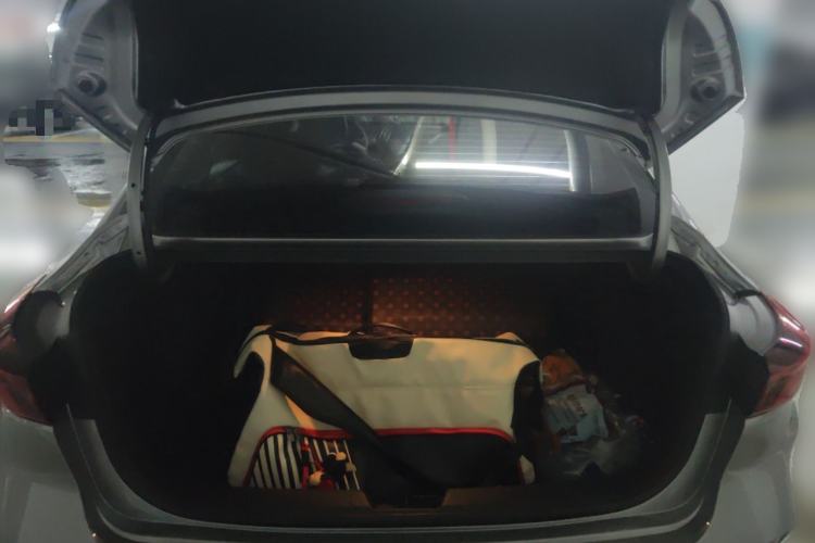 Used CHANGAN Eado 2023 Changan Edition PLUS Blue Whale NE 1.4T GDI DCT Prestige Version Trunk