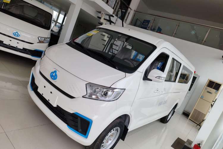 Used Kuayue Xing V7 EV 2023 251 km Dual-Door Flagship Version 6 Seats