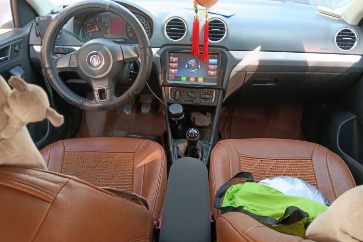 Used Volkswagen Jetta 2015 Zhuihui Edition 1.6L Manual Comfort Model
