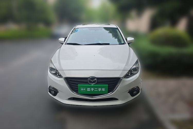 Used Mazda 3 Axela 2014 Sedan 1.5L Automatic Luxury Model Front