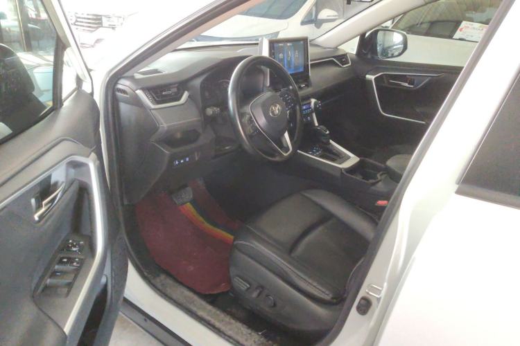 Used Toyota RAV4 2020 2.0L CVT Two-Wheel Drive Fashion PLUS Edition