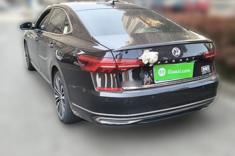 Used Volkswagen Passat 2019 330TSI Luxury Edition China VI Standard