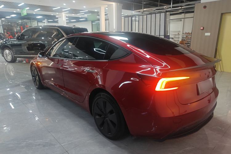 Used Tesla Model 3 2023 Rear-Wheel-Drive Version

