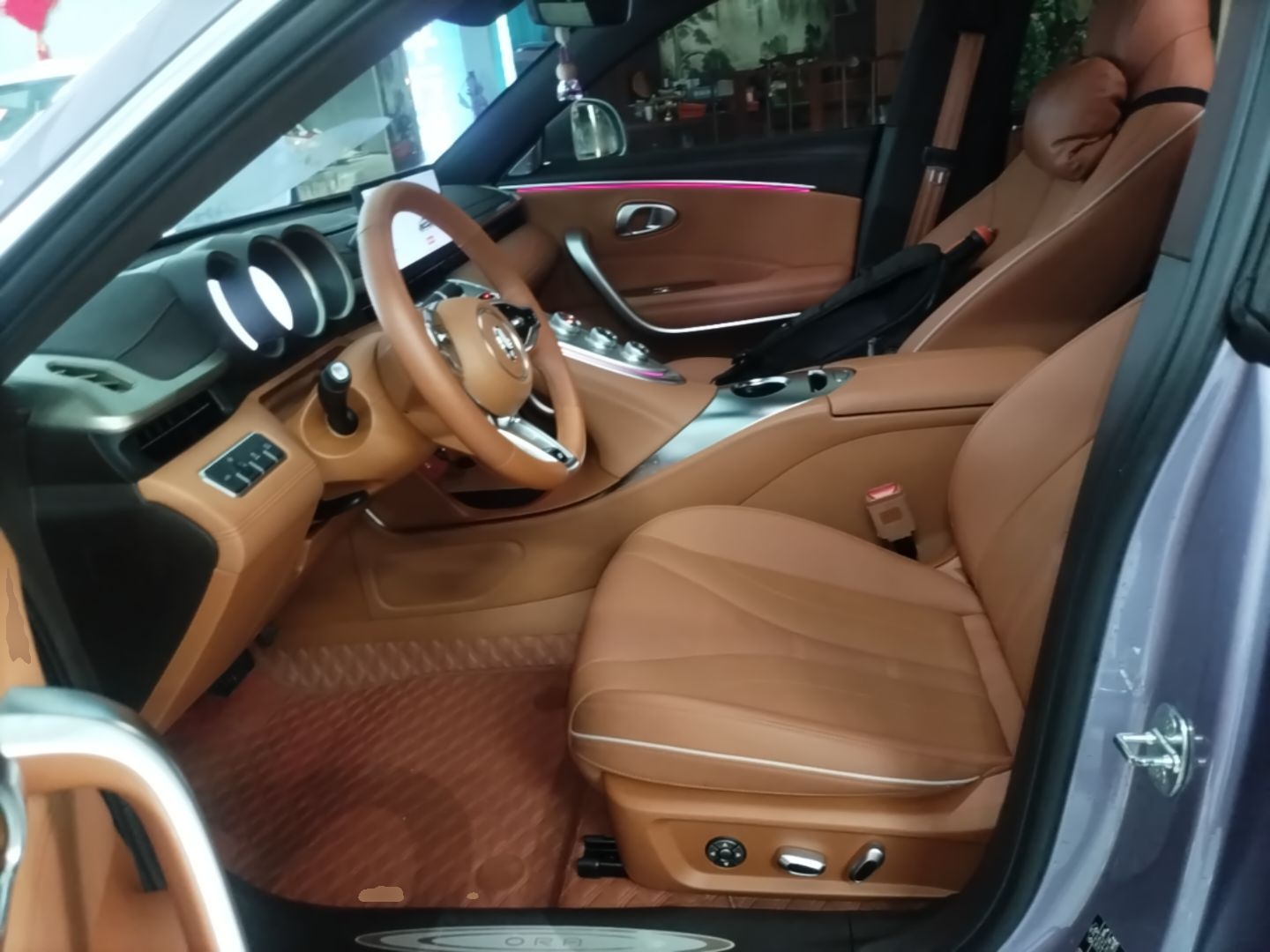 Vordere Reihe im Auto