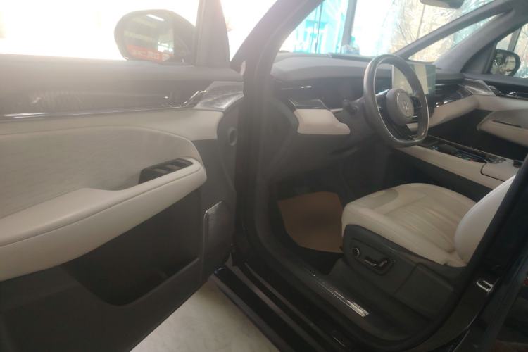 Used Zeekr 009 2022 ME Edition
