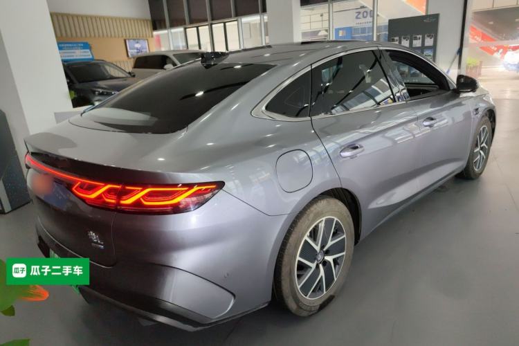 Used BYD Qin L 2025 DM-i Smart Drive 120KM Leading Model
