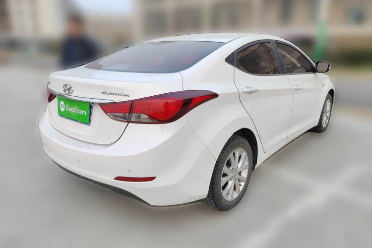 Used Hyundai Elantra (5th Generation / Langdong) 2016 1.6L Automatic Smart Version