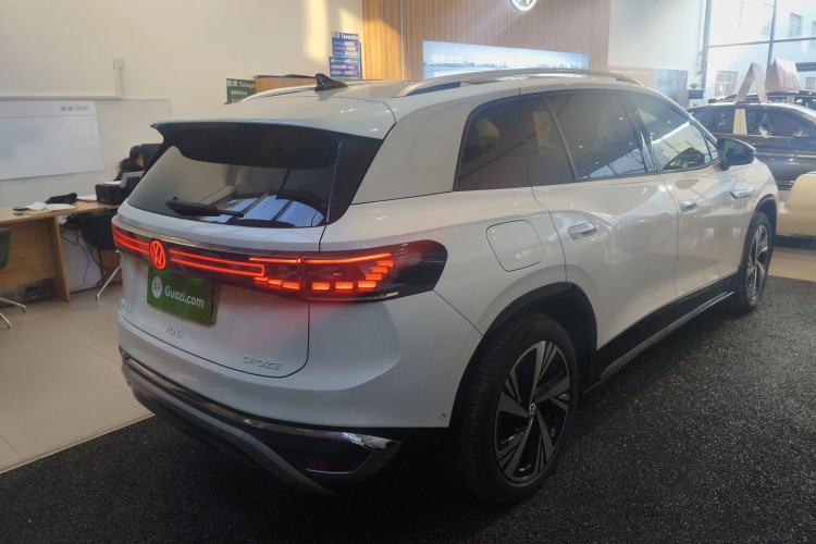 Used Volkswagen ID.6 CROZZ 2022 Long-Range PRO Edition
