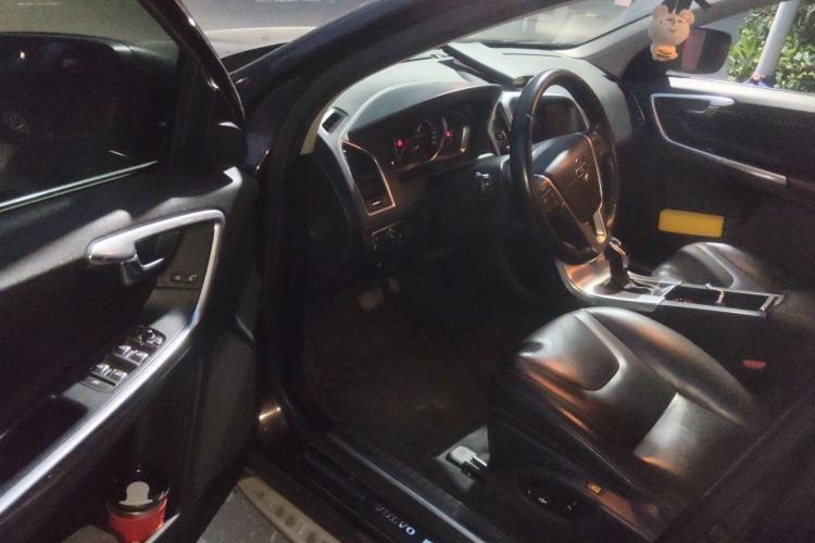 Used Volvo XC60 2017 T5 AWD Smart Range Edition
