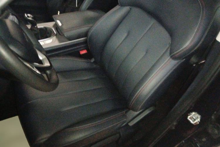 Used CHANGAN OSHAN X7 2021 1.5T Manual Luxury Version

