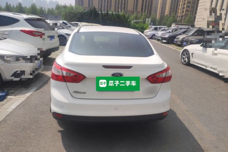 Used Ford Focus 2012 Sedan 1.6L Automatic Fashion Edition
