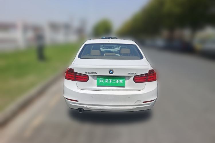 Used BMW 3 Series 2014 320i Active Edition
