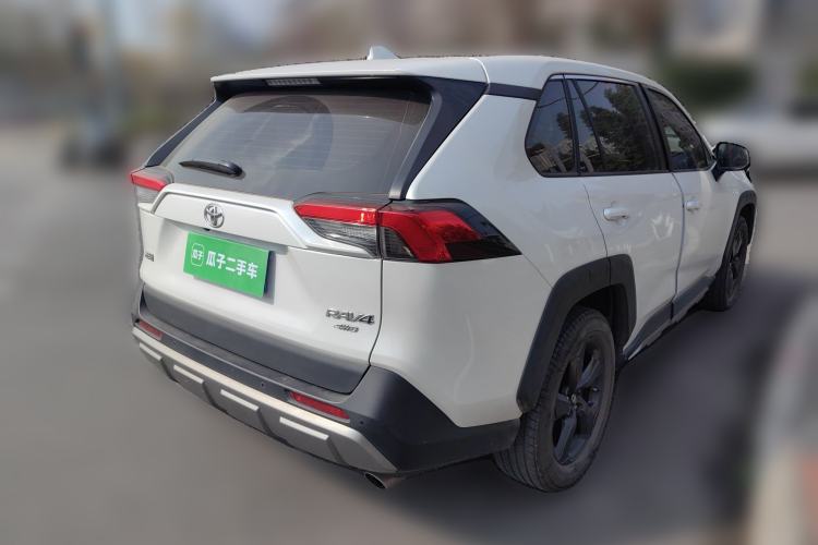 Used Toyota RAV4 2022 2.0L CVT 4x4 Style Plus Edition
