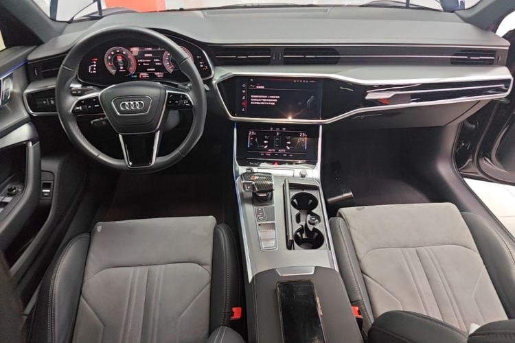 Used Audi A6L 2023 Revised 40 TFSI Luxury Dynamic Edition
