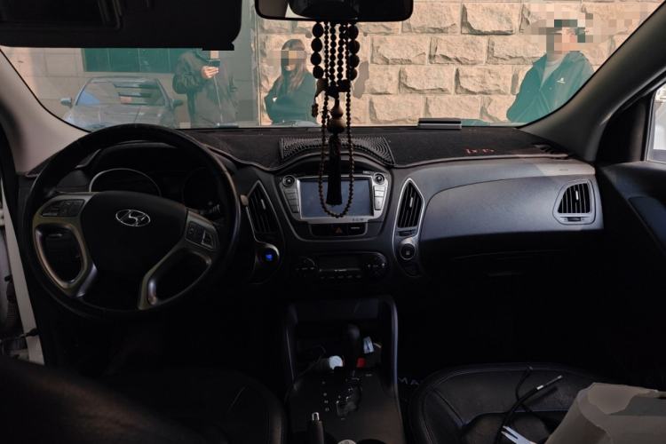 Used Hyundai ix35 2010 2.0L Automatic Two-Wheel Drive Elite Edition GLS