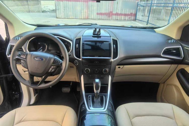 Used Ford Edge 2016 EcoBoost 245 Two-Wheel-Drive Titanium 5-Seater