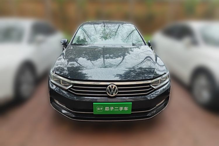 Used Volkswagen Magotan 2018 330TSI DSG Luxury Model Front