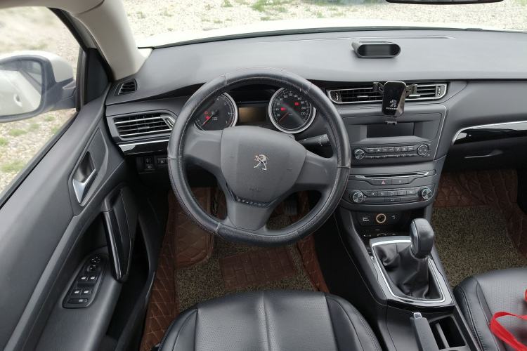 Used Peugeot 408 2014 1.8L Manual Leading Edition
