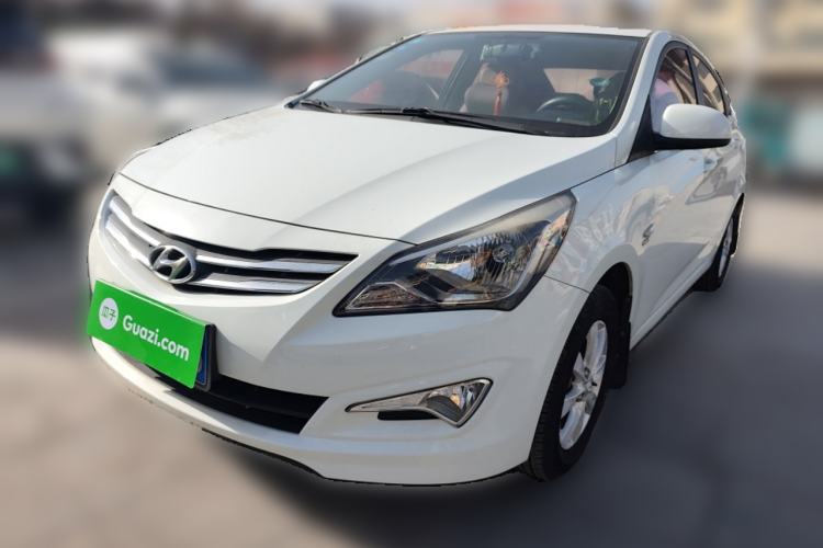 Used Hyundai Verna (older generation) 2014 1.4L Manual Smart GLS Trim