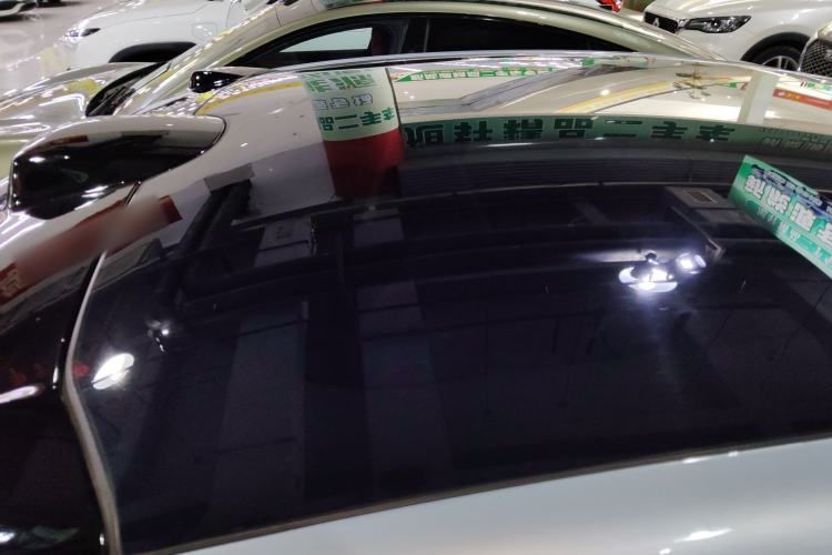 Used Nio ET5 2022 75 kWh Roof