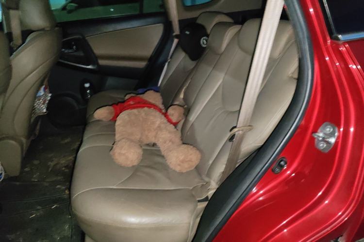 Used Toyota RAV4 2011 2.0L Automatic Luxury Edition