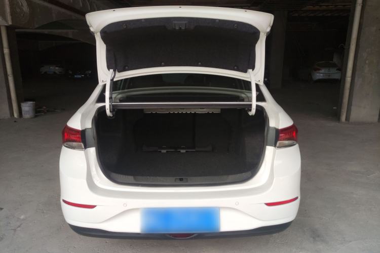 Used Buick GT 2019 18T Automatic Connected Elite Model China VI Standard Trunk