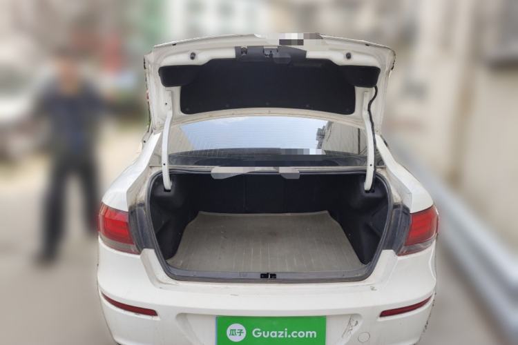 Used Qoros 3 2016 Sedan 1.6L Automatic Zhiyue Model
