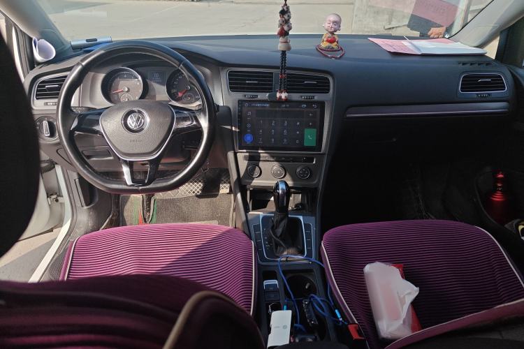 Used Volkswagen Golf 2016 230TSI Automatic Comfort Version
