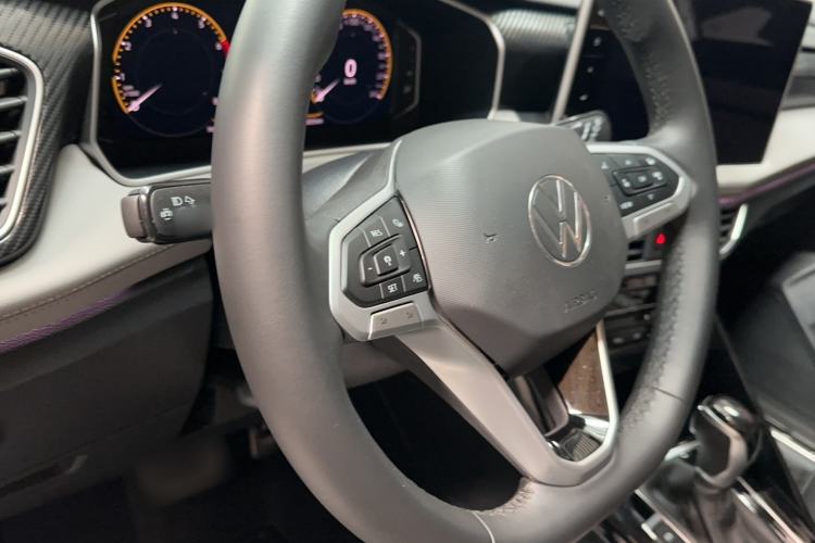 Used Volkswagen Tayron 2023 330TSI Two-Wheel-Drive Luxury Plus Advanced Version
