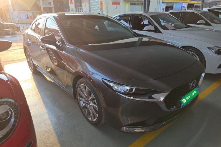 Used Mazda 3 Axela 2021 2.0L Automatic ZhiXuan Edition Front Right 45 Deg