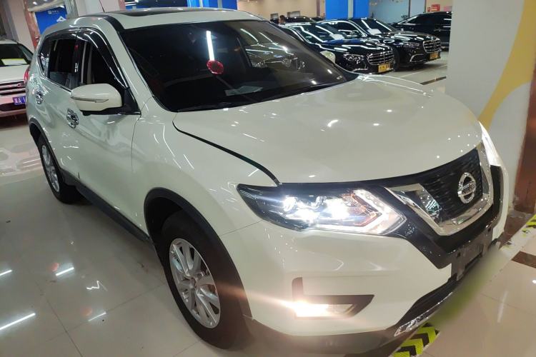 Used Nissan X-Trail 2023 Classic 2.0L Two-Wheel Drive Smart Connect Premium Edition
