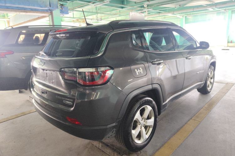 Used Jeep Compass 2017 200T Automatic Family Edition
