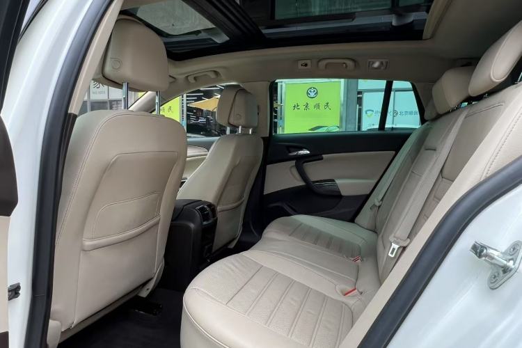 Used Opel Insignia 2013 2.0T Two-Wheel-Drive Luxury Version