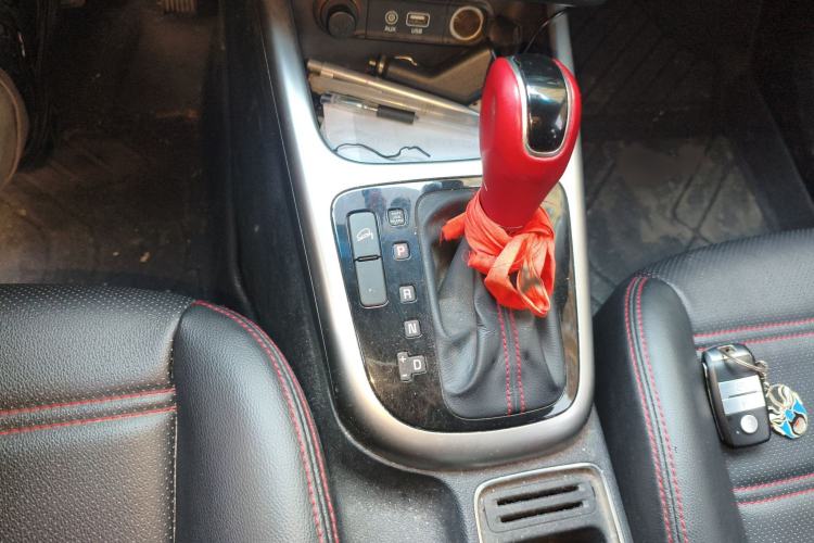 Used Kia KX3 2015 1.6T Automatic Two-Wheel Drive DLX
