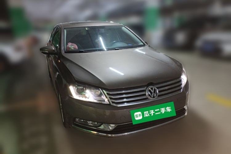 Used Volkswagen Magotan 2015 Revised Version 2.0 TSI Luxury Edition