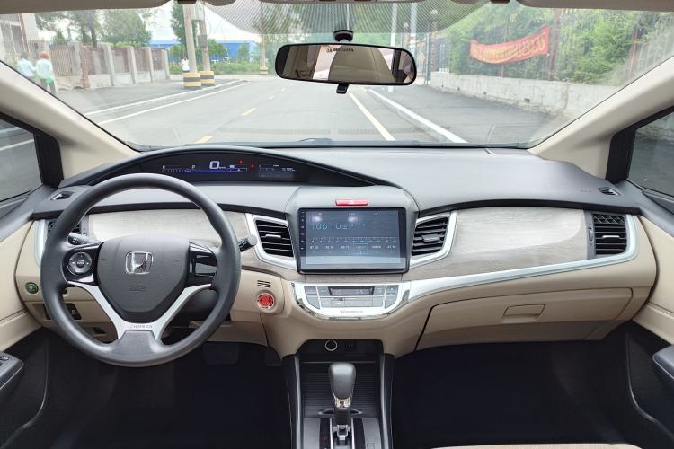 Used Honda Jade 2017 1.8L automatic Comfort version 5 seats