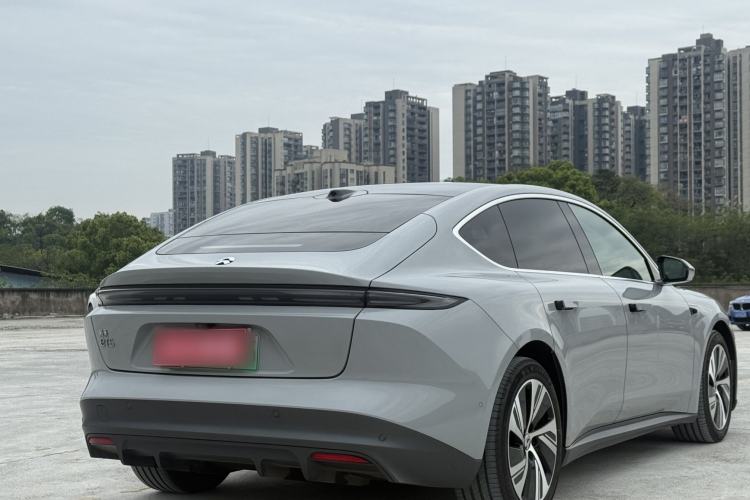 Used Nio ET5 2022 75 kWh Exterior 6