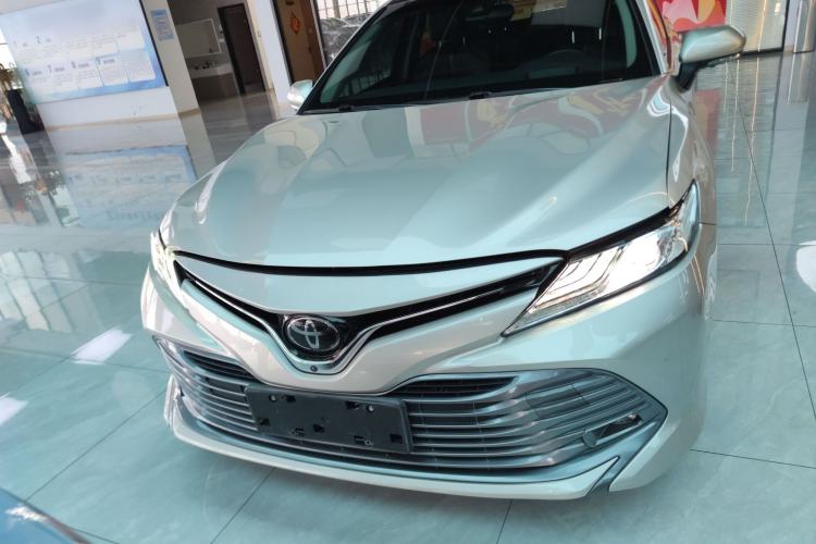 Used Toyota Camry 2018 2.5G Luxury Edition Front