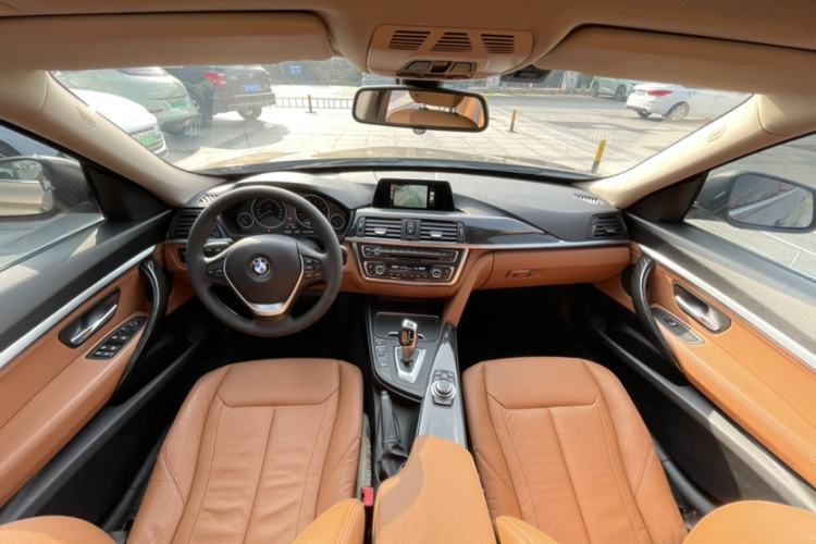 Used BMW 3 Series GT 2016 320i Design Package Edition Interior 1