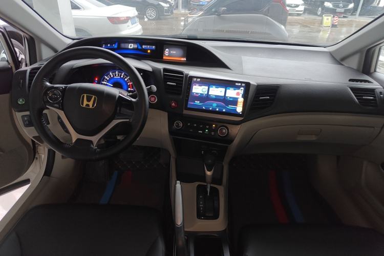 Used Honda Civic 2014 1.8L automatic comfort version
