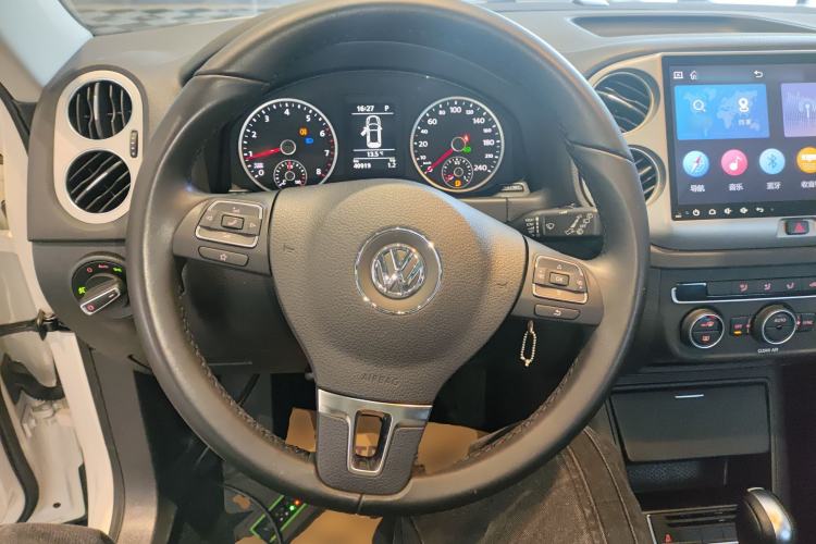 Used Volkswagen Tiguan L 2017 300TSI Automatic Two-Wheel Drive Silk Road Comfort Edition