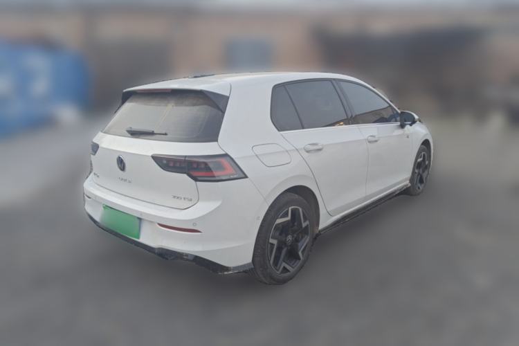 Used Volkswagen Golf 2025 300TSI R-Line Rear Right 45 Deg